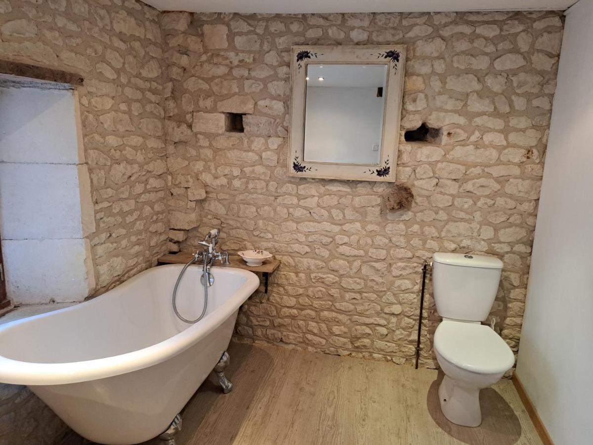 Champagnac  Le Moulin Etourneau - 3 Gites Avec 2 Piscines מראה חיצוני תמונה