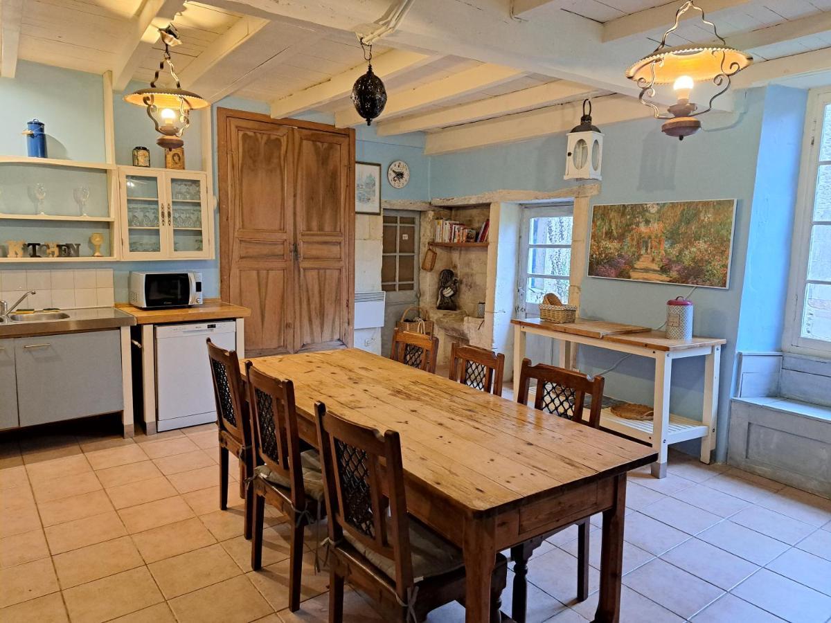 Champagnac  Le Moulin Etourneau - 3 Gites Avec 2 Piscines מראה חיצוני תמונה