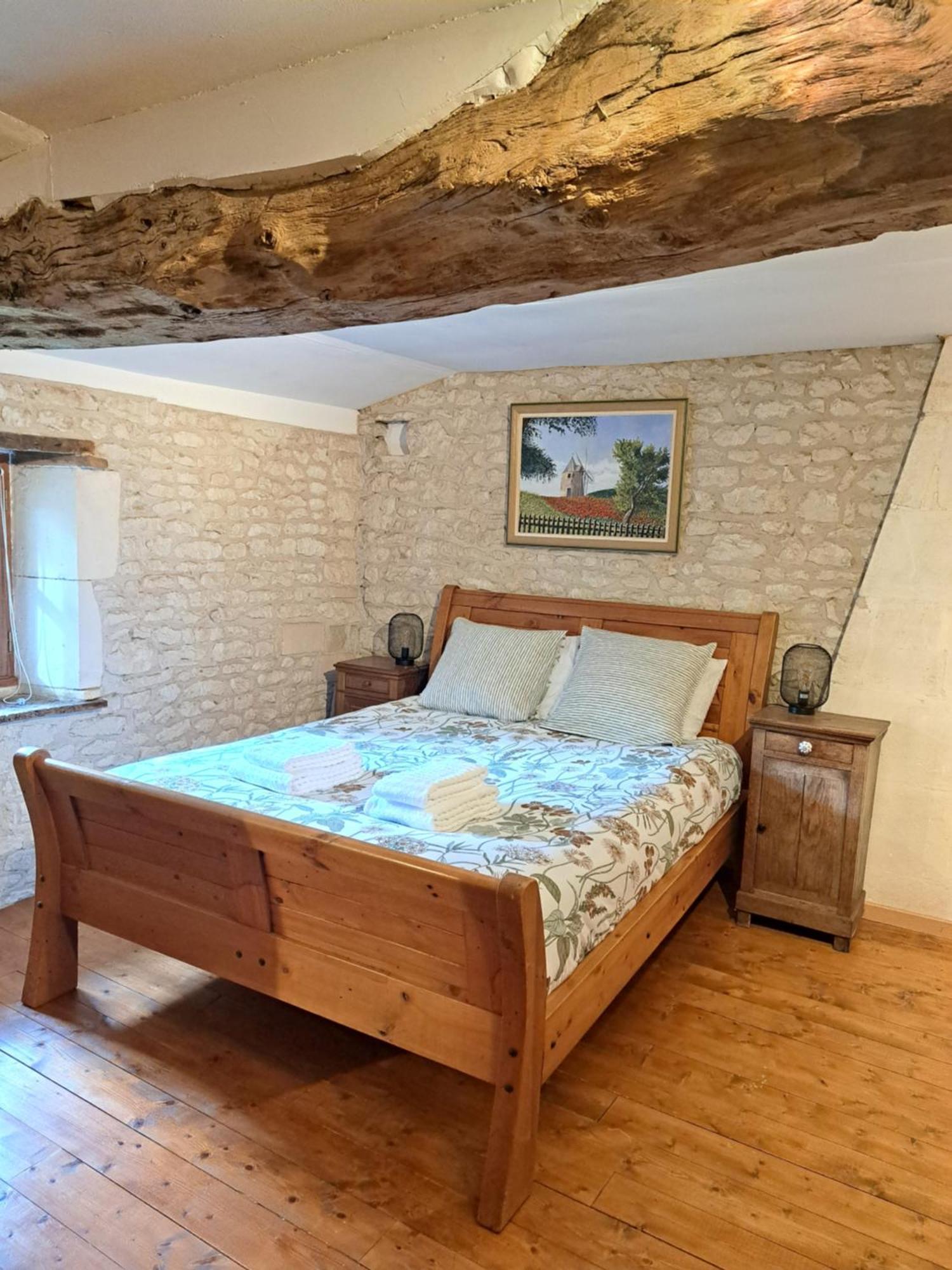 Champagnac  Le Moulin Etourneau - 3 Gites Avec 2 Piscines מראה חיצוני תמונה