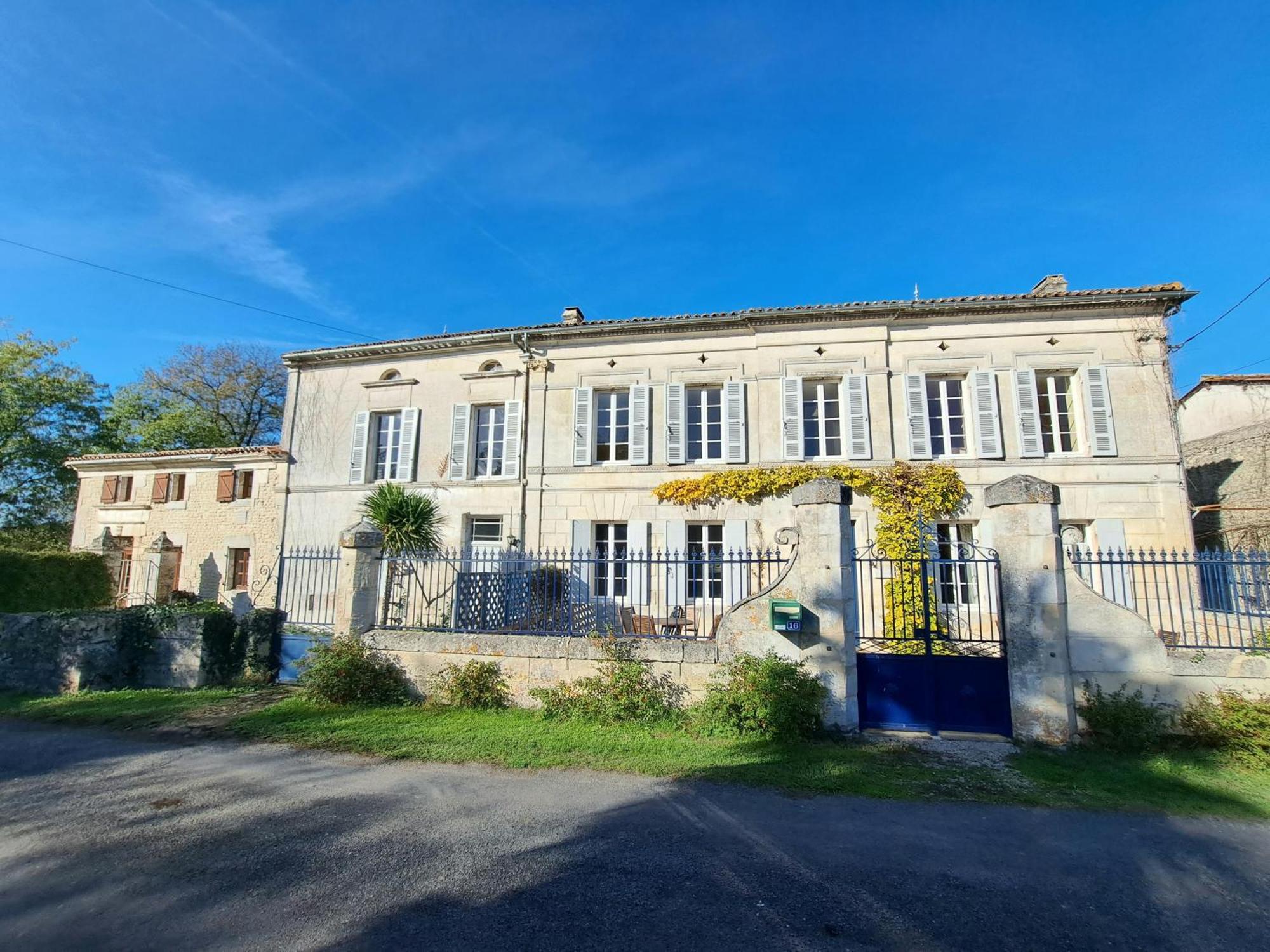 Champagnac  Le Moulin Etourneau - 3 Gites Avec 2 Piscines מראה חיצוני תמונה