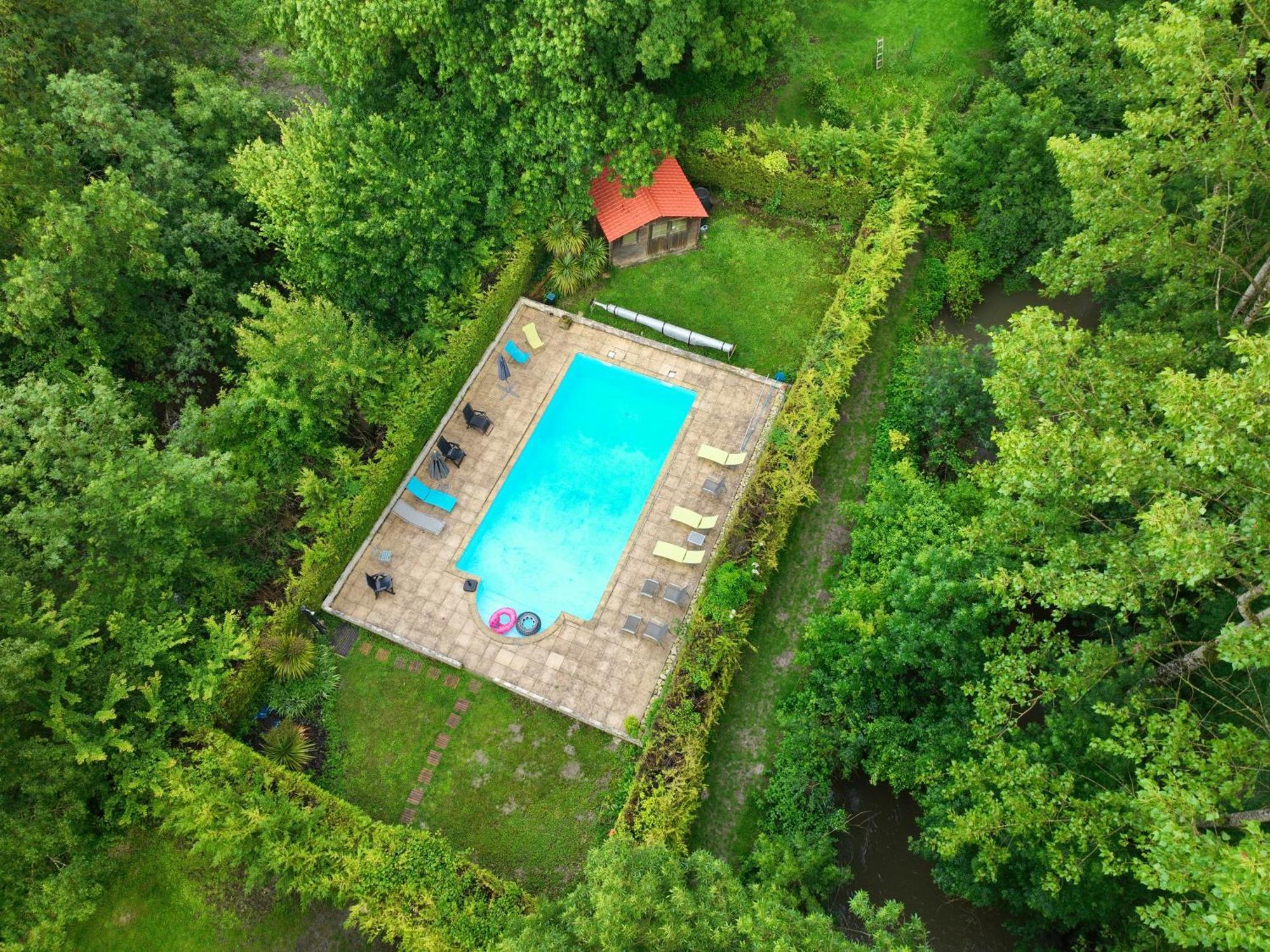 Champagnac  Le Moulin Etourneau - 3 Gites Avec 2 Piscines מראה חיצוני תמונה